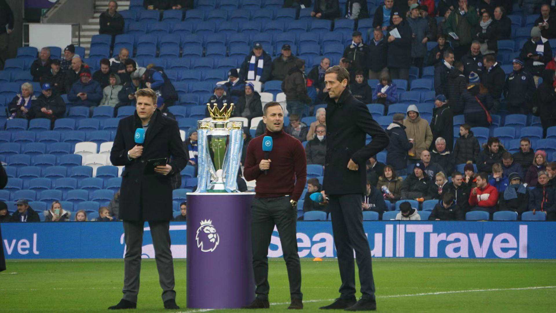 因未提前告知将参加贝肯鲍尔杯，岁拉菲尼亚被库里蒂巴解约.